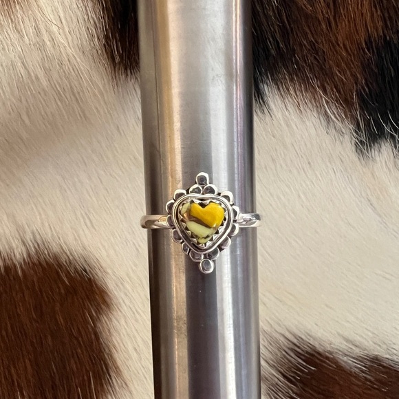 ❤️ Honey Dahlia Kingman Turquoise Heart Shape Ring 925 Navajo Southwestern Sz 8 - Picture 7 of 17